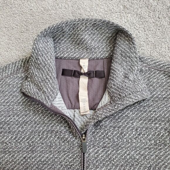 Lululemon Shirt Womens 6 Gray Pullover 1/4 Zip Gym Training Running - Picture 3 of 13